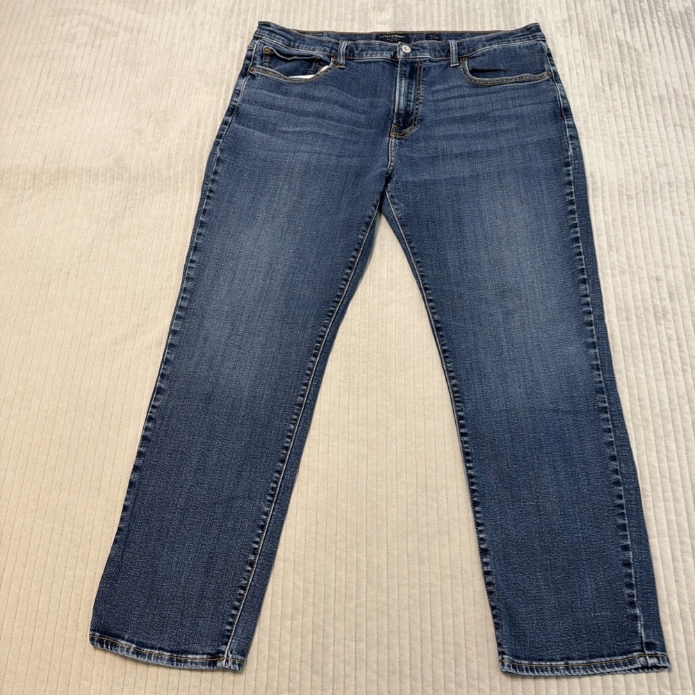 Lucky Brand 223 Straight Jeans Mens 38x30 Blue Stretch Denim Dark Wash Coolmax